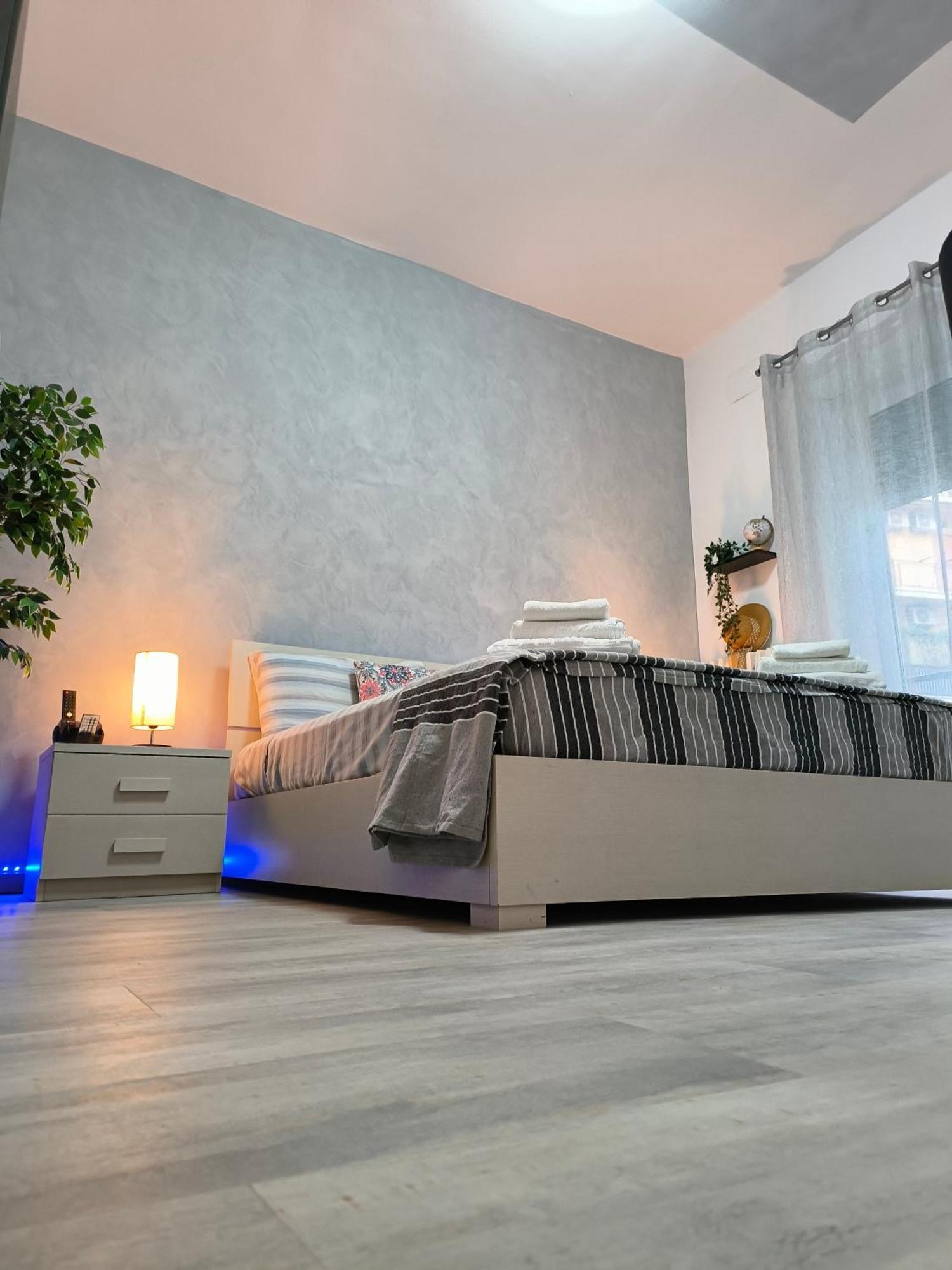 Relax Room Apartment โรม ภายนอก รูปภาพ